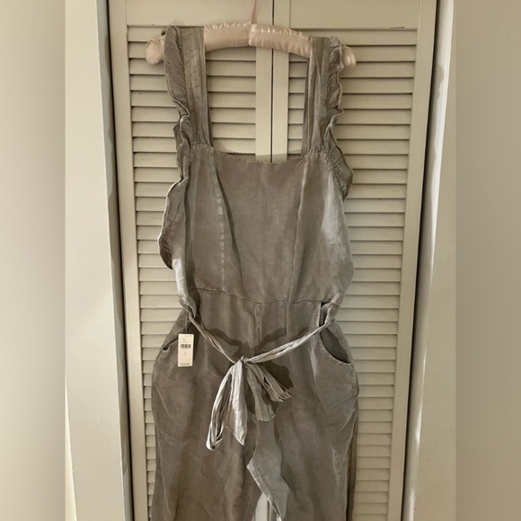 Anthropologie On the Road Linen Jumpsuit